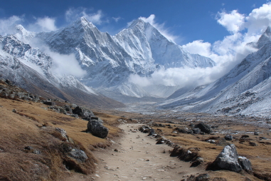 Everest Base Camp Weather Conditions
