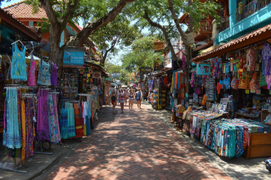 Kuta Shopping Guide